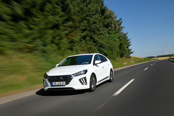Hyundai Ioniq Plug-In 2020 pictures