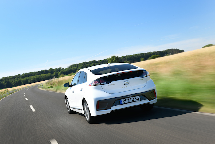 Hyundai Ioniq Plug-In 2020 pictures