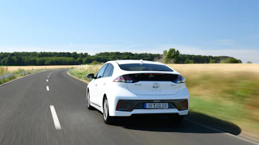Hyundai Ioniq Plug-In 2020 pictures