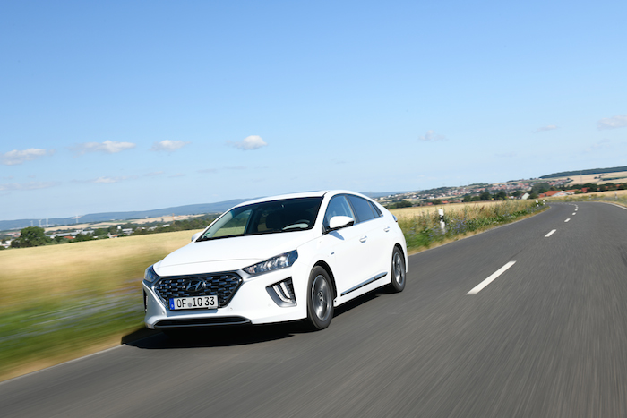 Hyundai Ioniq Plug-In 2020 pictures