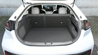 Hyundai Ioniq Plug-In 2020 pictures
