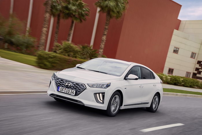 Hyundai Ioniq Hybrid 2020 pictures