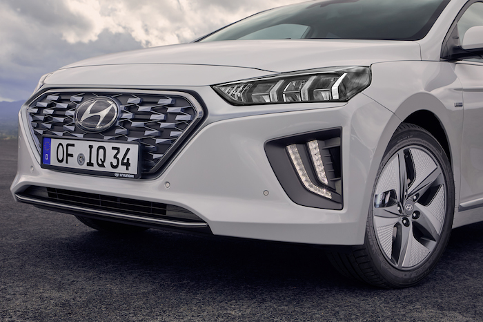 Hyundai Ioniq Hybrid 2020 pictures