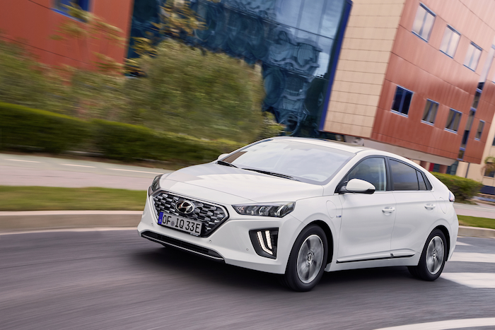 Hyundai Ioniq Plug-In 2020 pictures