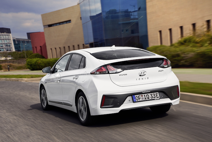 Hyundai Ioniq Plug-In 2020 pictures