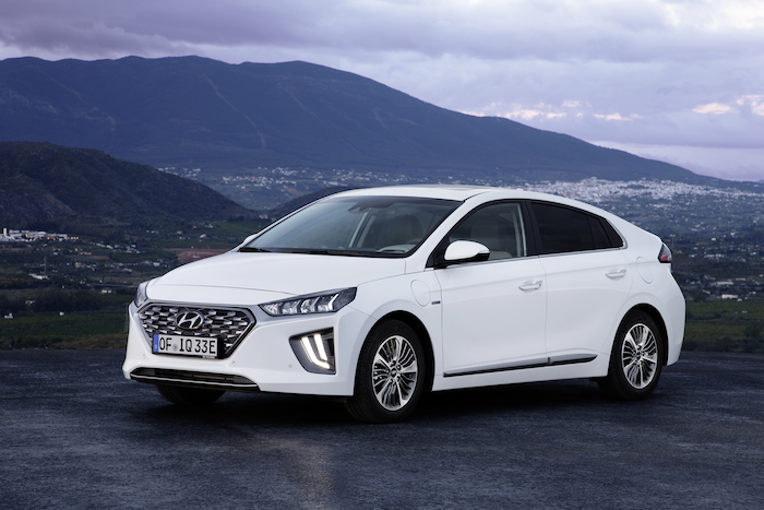Hyundai Ioniq Plug-In 2020 pictures