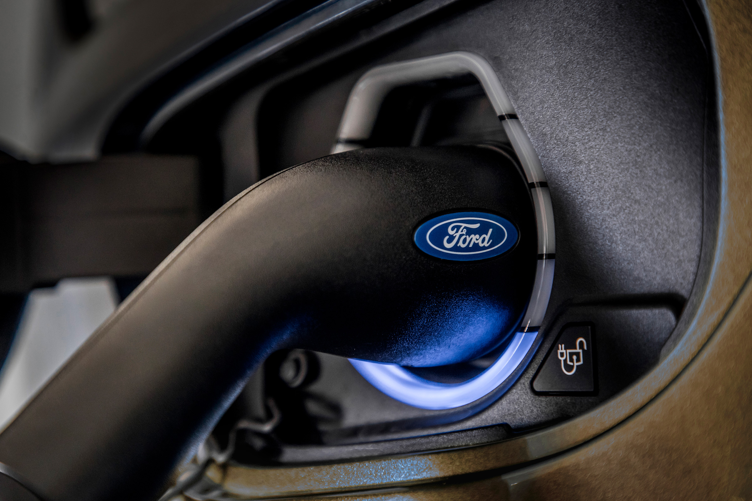 Ford Transit PHEV