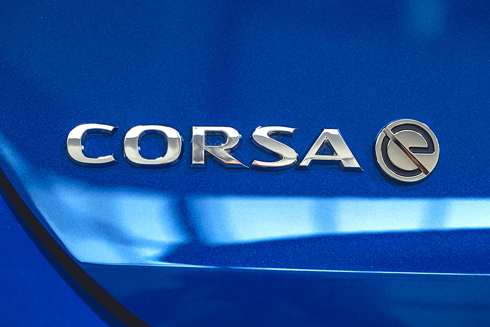 Vauxhall Corsa-e studio images