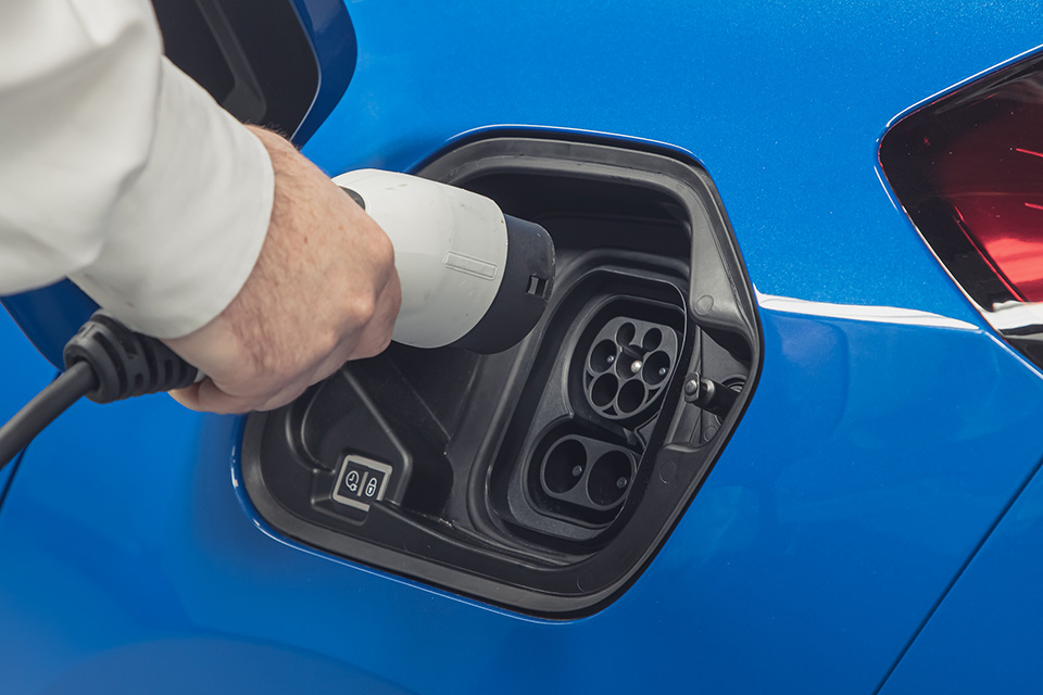Vauxhall Corsa-e studio images