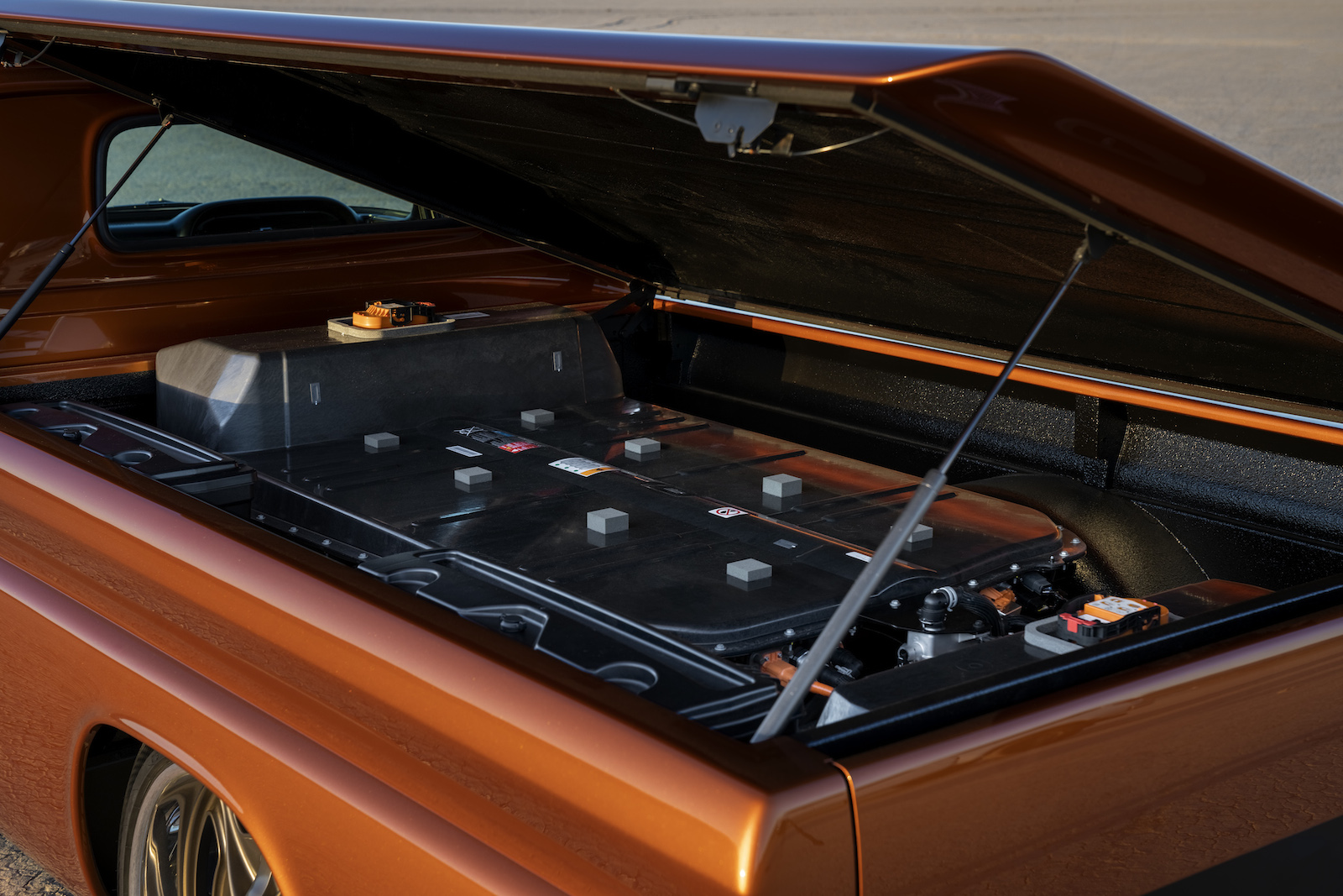 Chevrolet’s E-10 Concept Electrifies Hot Rodding World