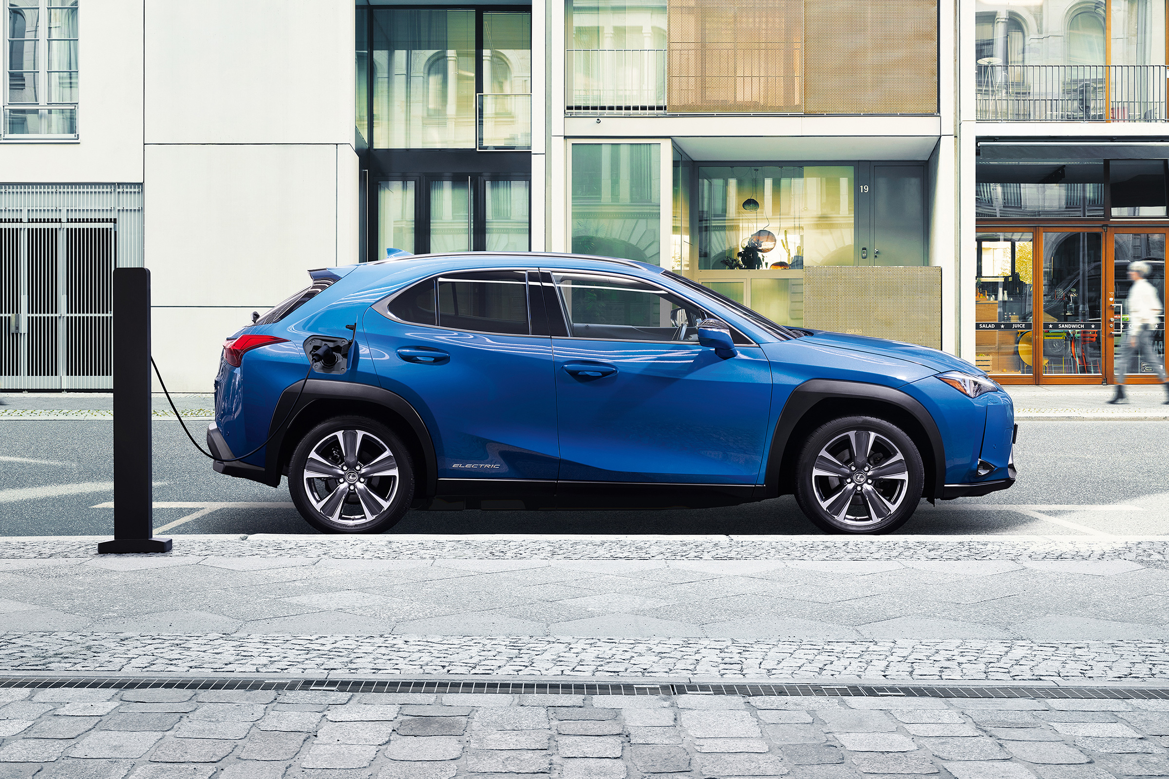 Lexus UX 300e