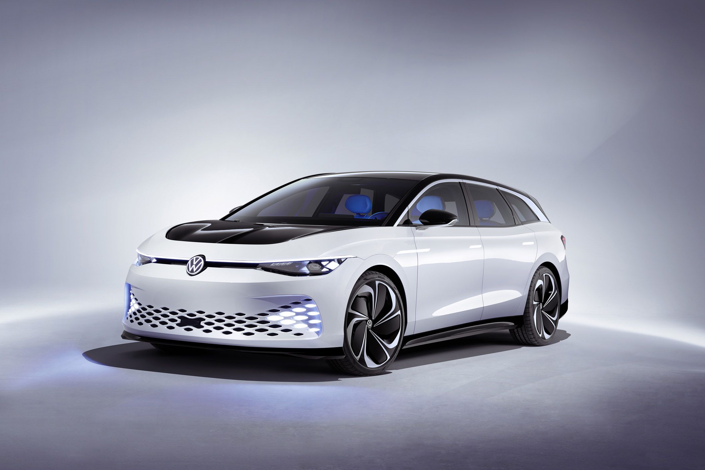 Volkswagen ID. Space Vizzion pictures