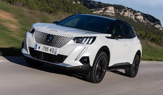Peugeot e-2008