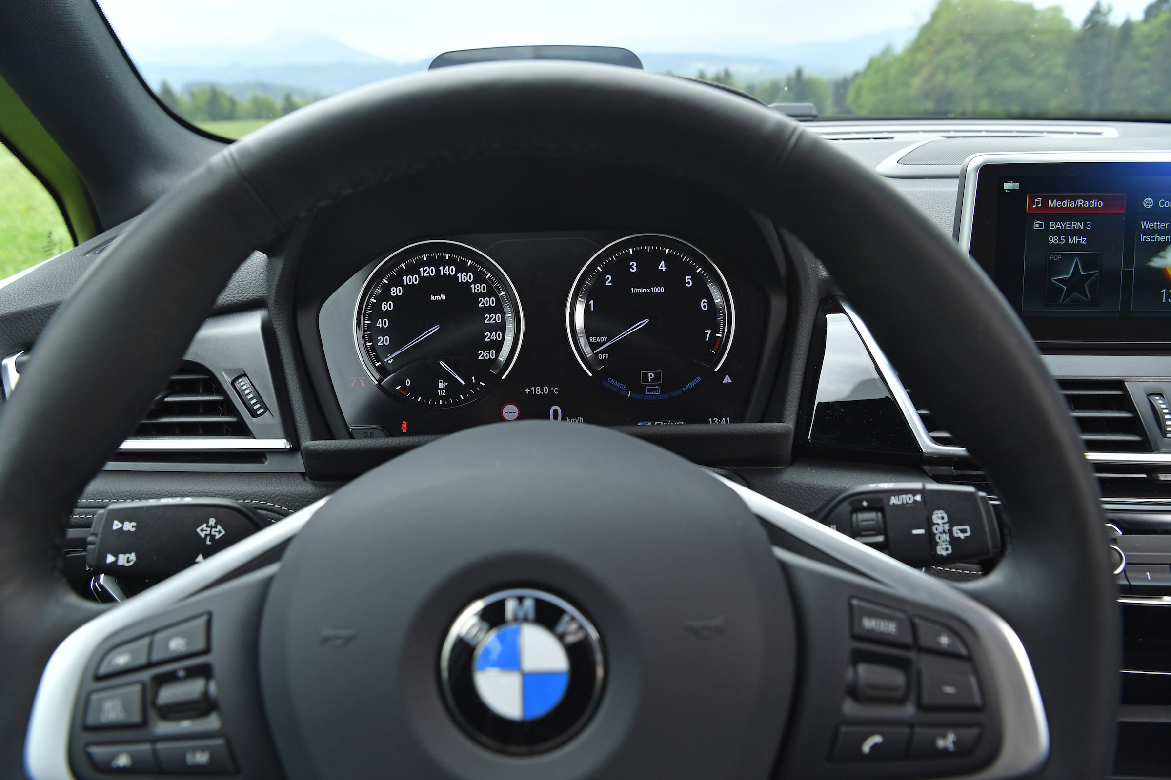 BMW 225xe hybrid