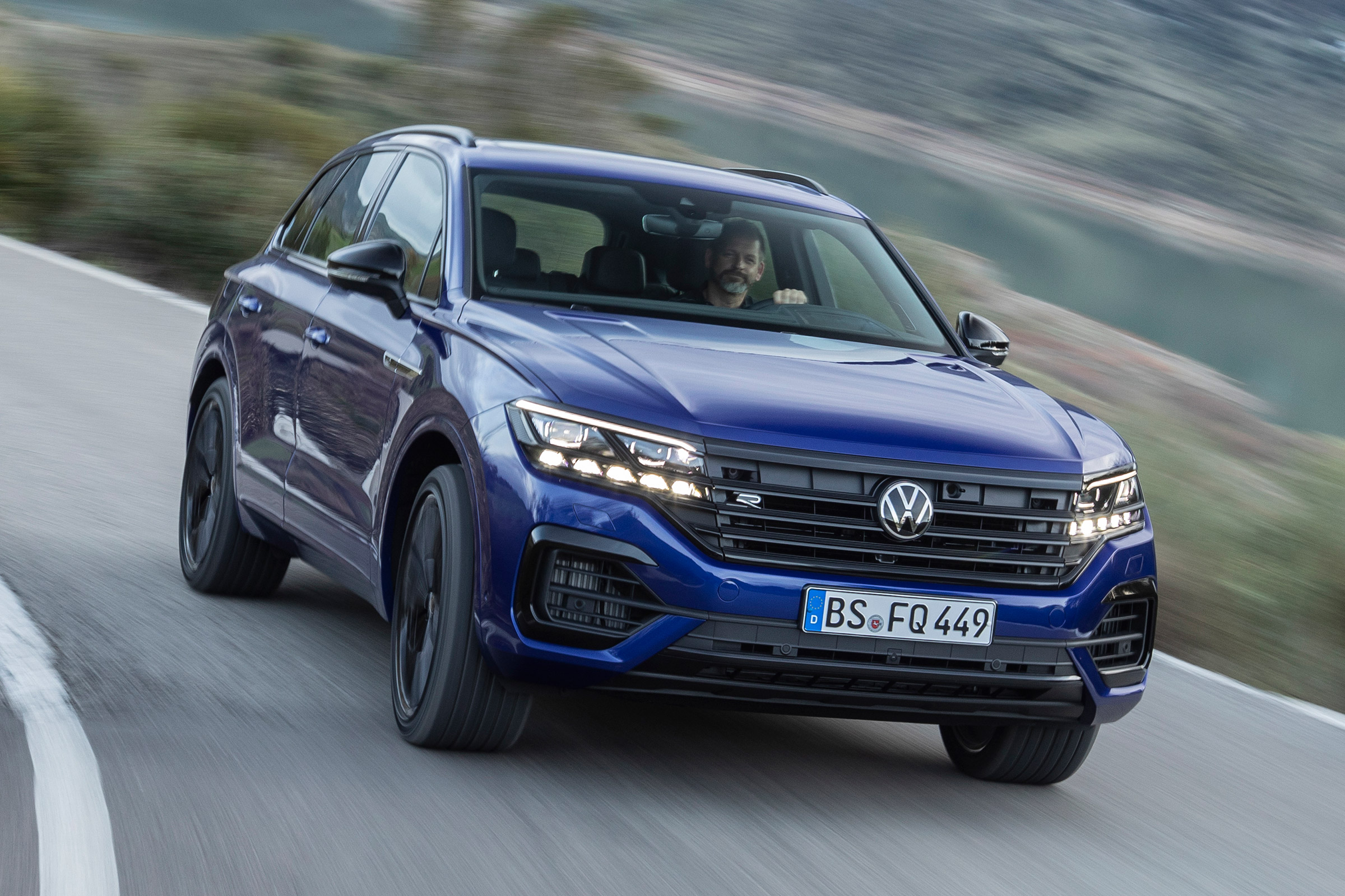 VW Touareg R