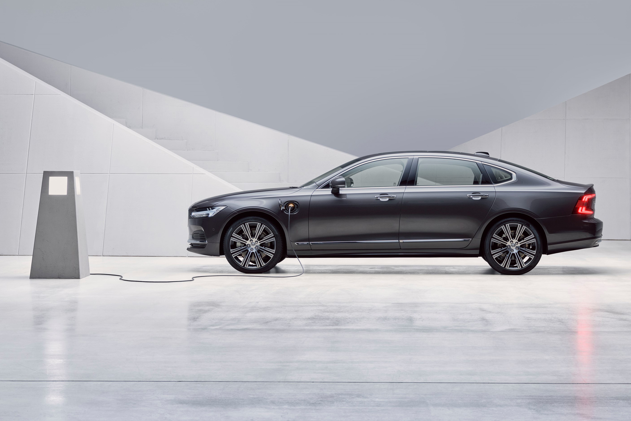 Volvo S90 Recharge T8