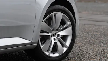 Skoda Superb Estate hybrid