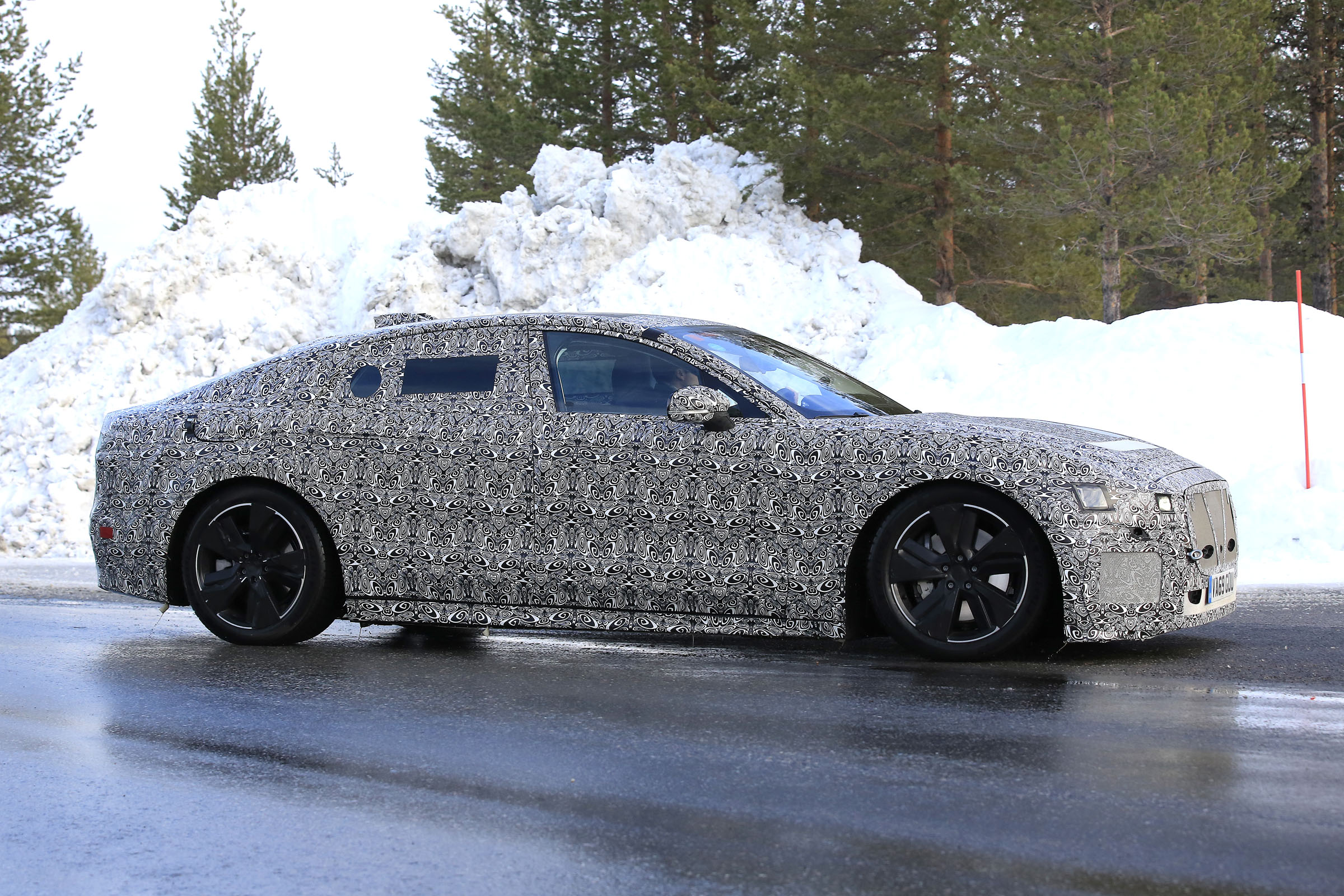 Jaguar XJ
