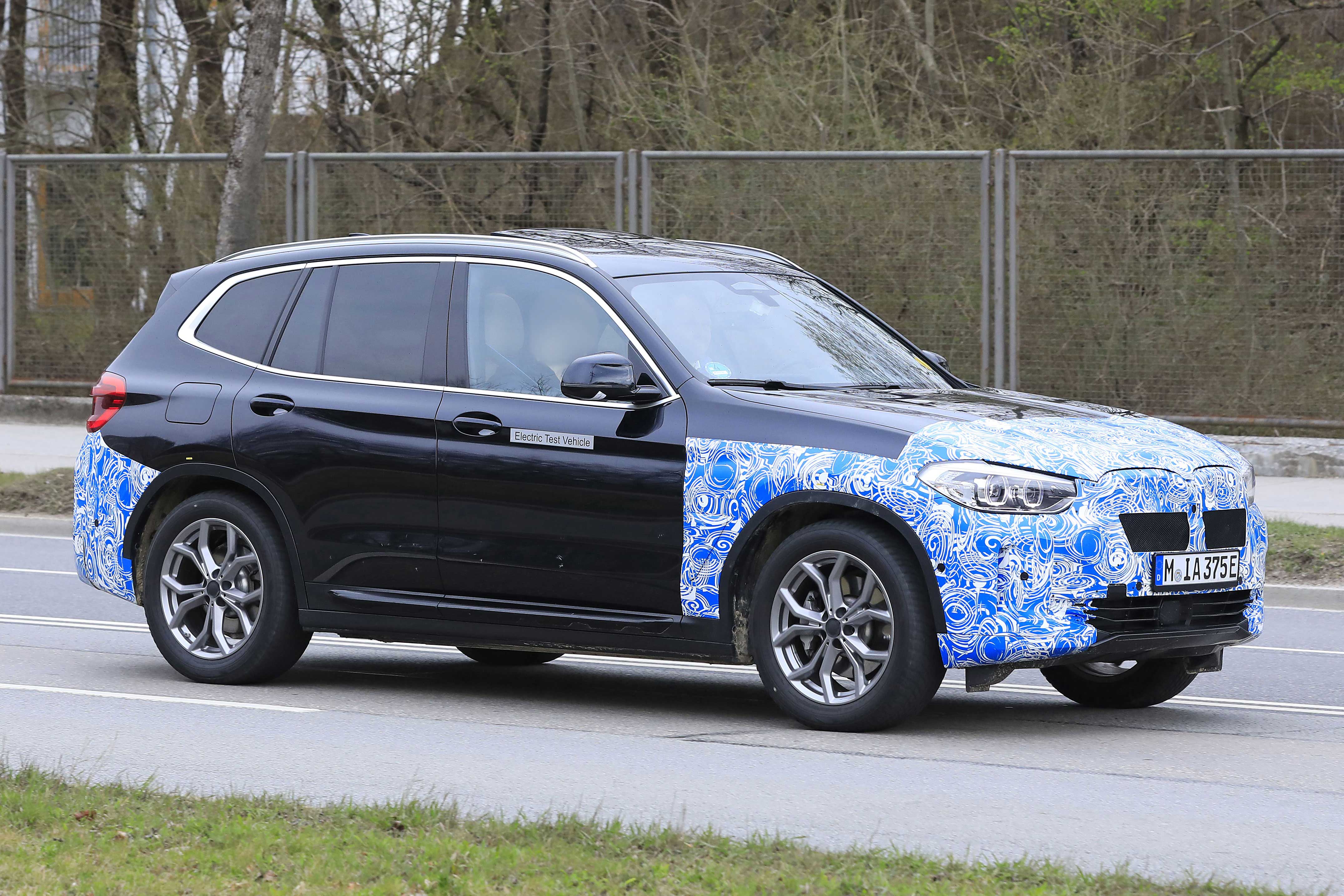 BMW iX3