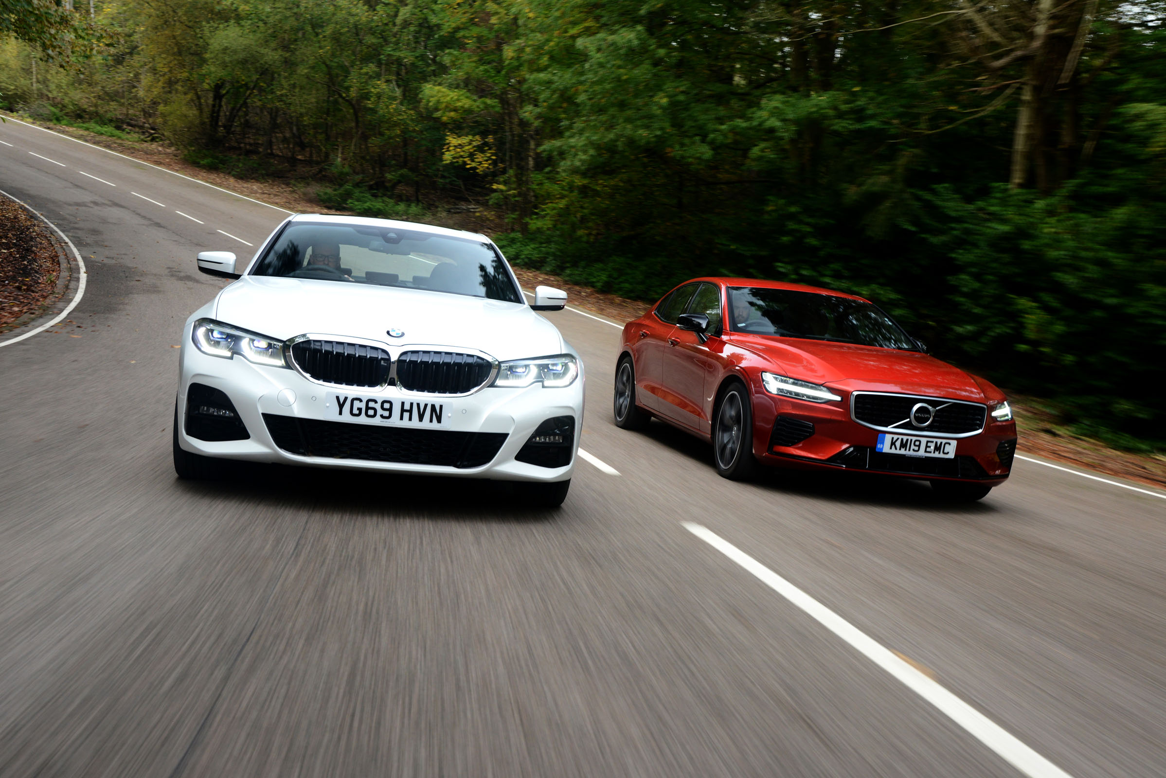 BMW 330e vs Volvo S60 T8