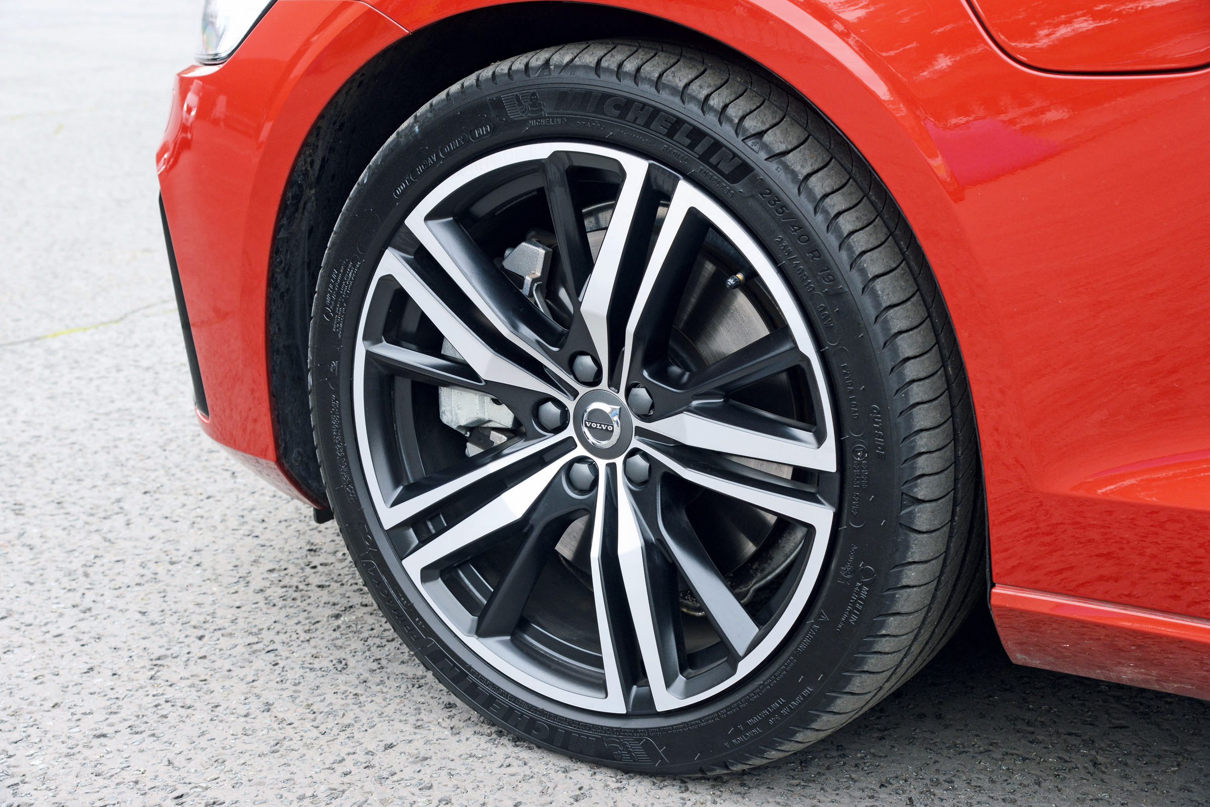 Volvo S60 T8