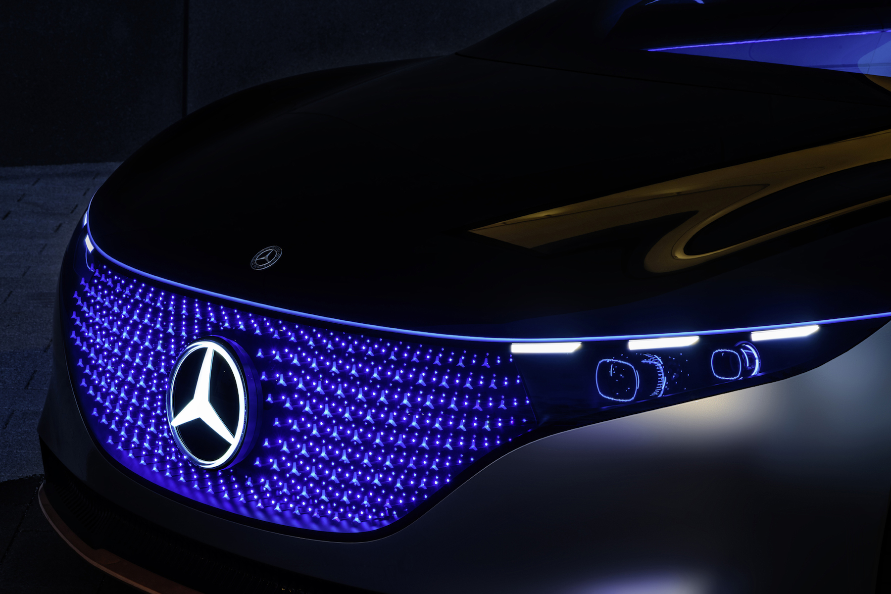 Mercedes logo