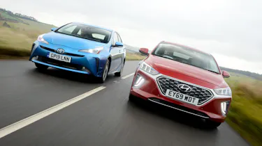 Hyundai Ioniq vs Toyota Prius