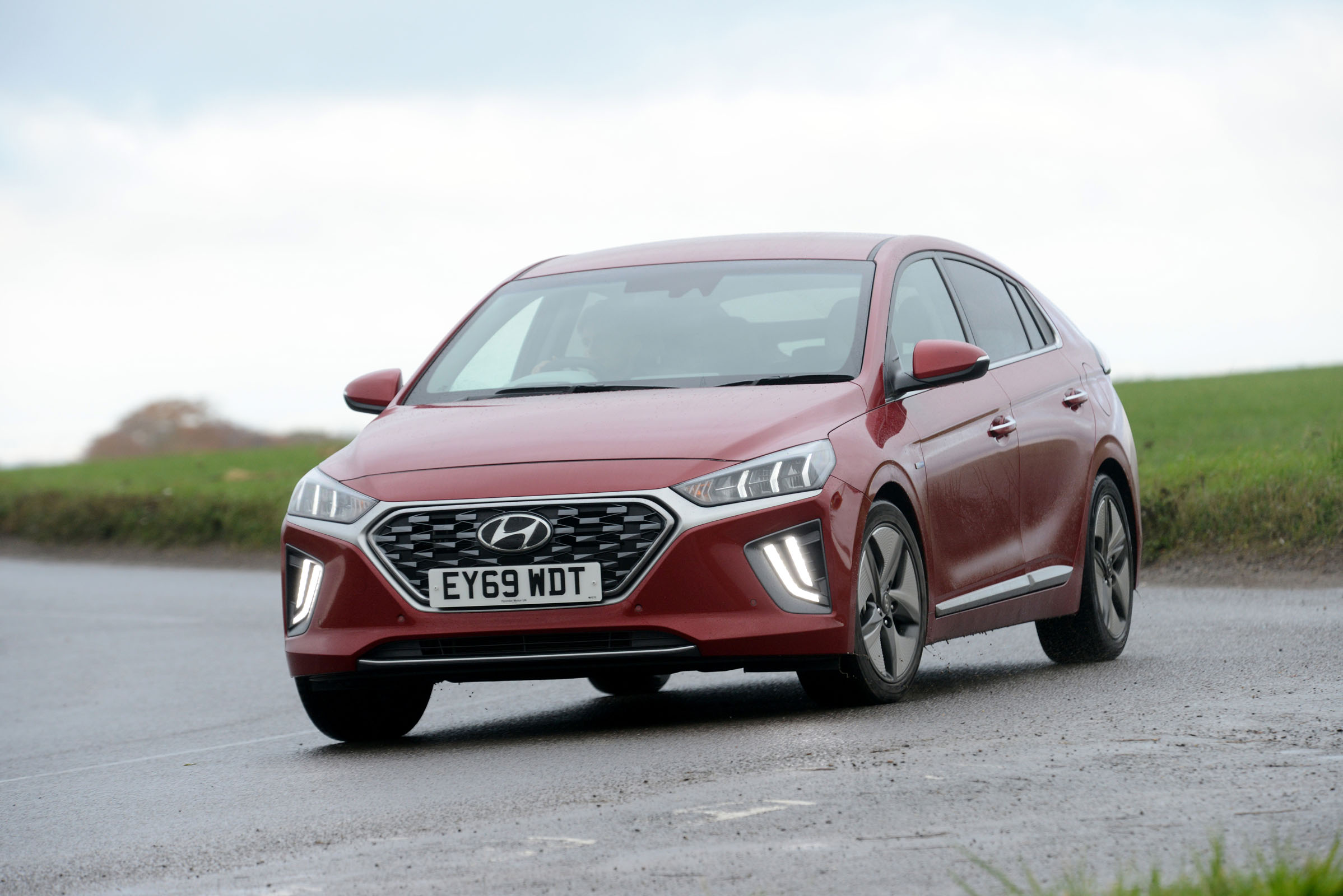 Hyundai Ioniq Hybrid