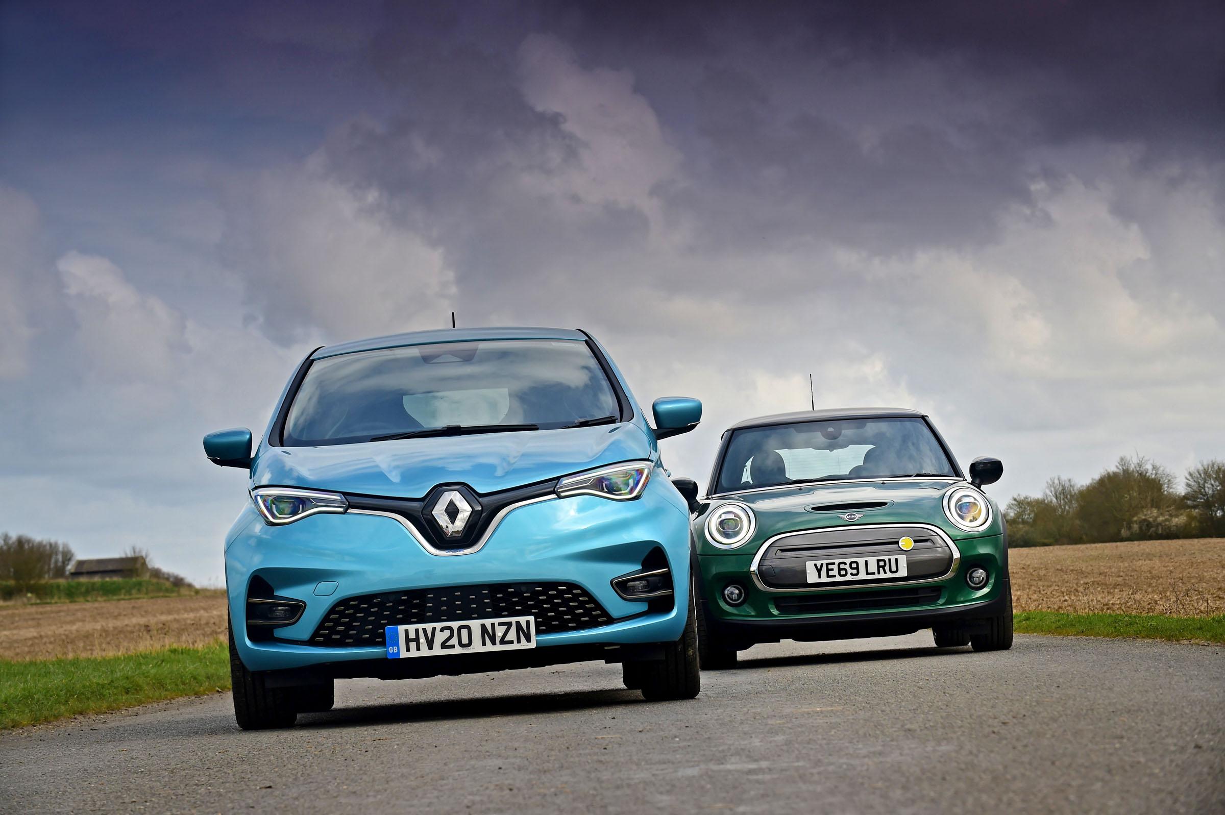 MINI Electric vs Renault ZOE