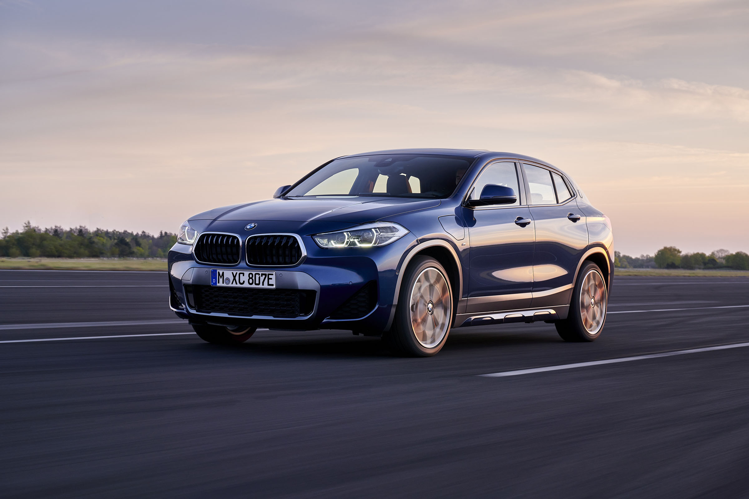 BMW X2 hybrid