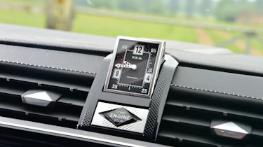 DS 7 clock