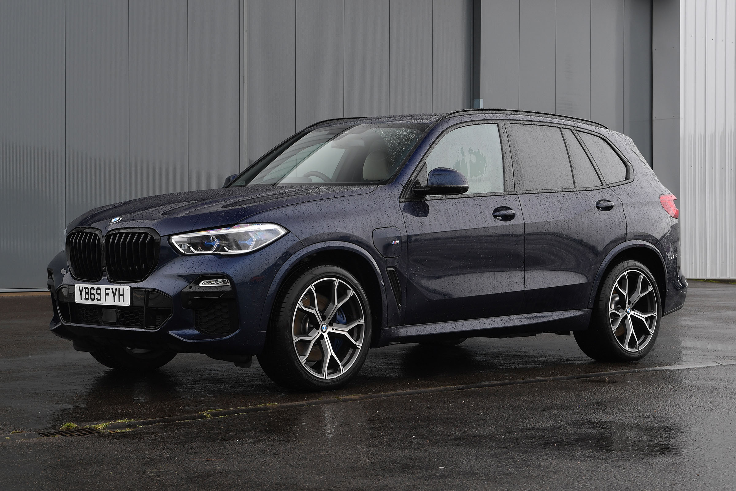 BMW X5 hybrid