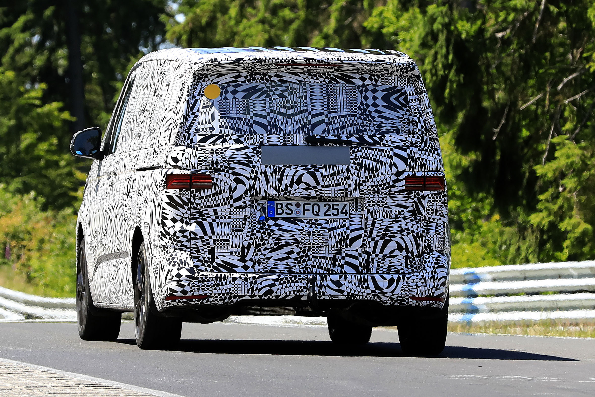 VW Transporter hybrid