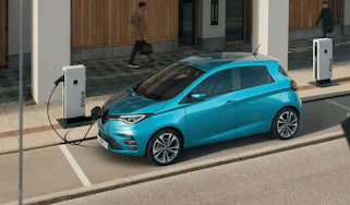 Renault ZOE at charge point