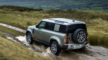 Land Rover Defender P400e