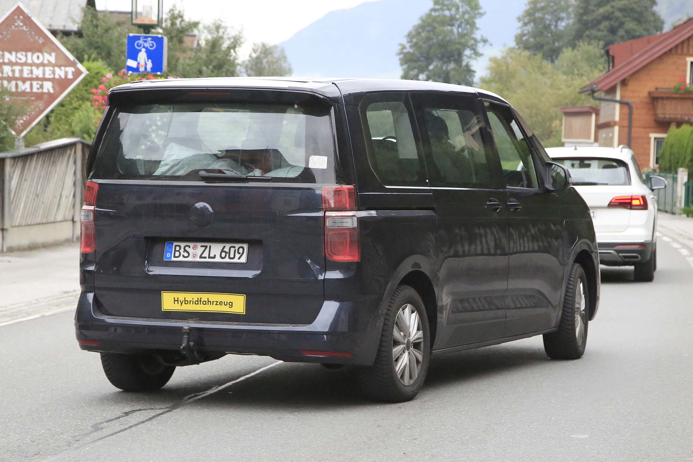 VW Transporter hybrid