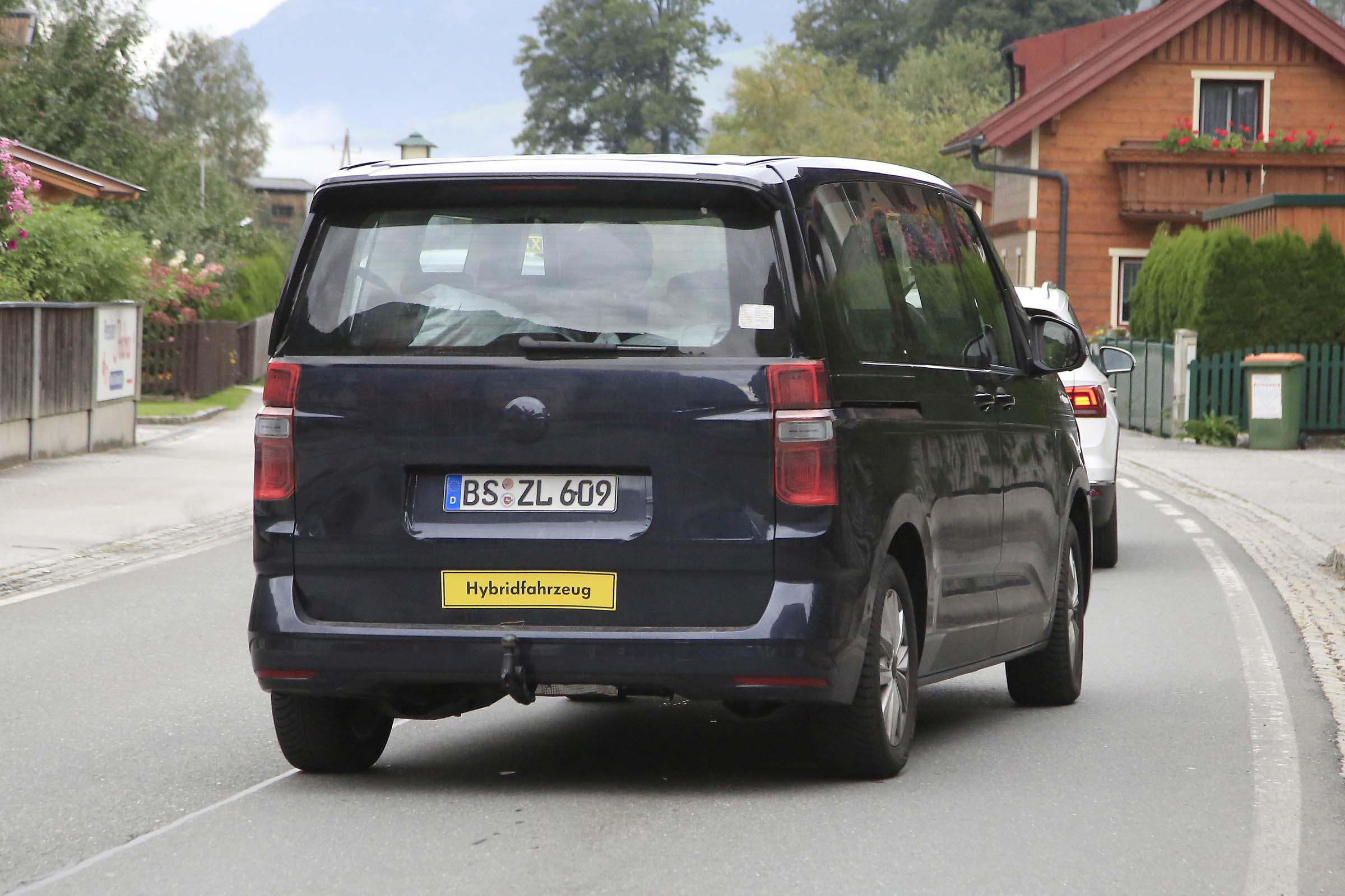 VW Transporter hybrid