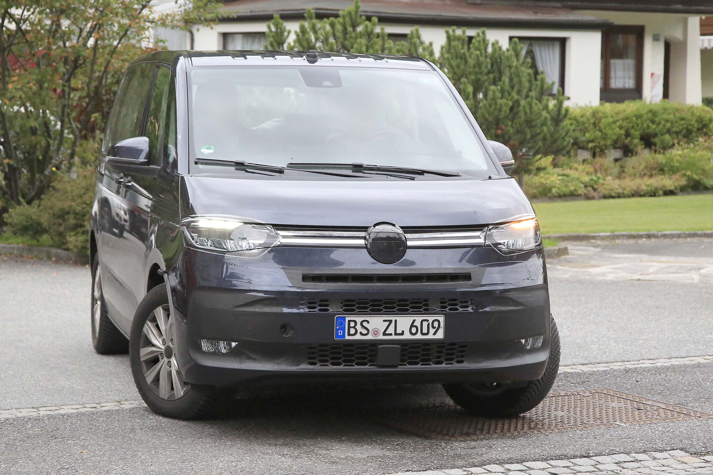 VW Transporter hybrid