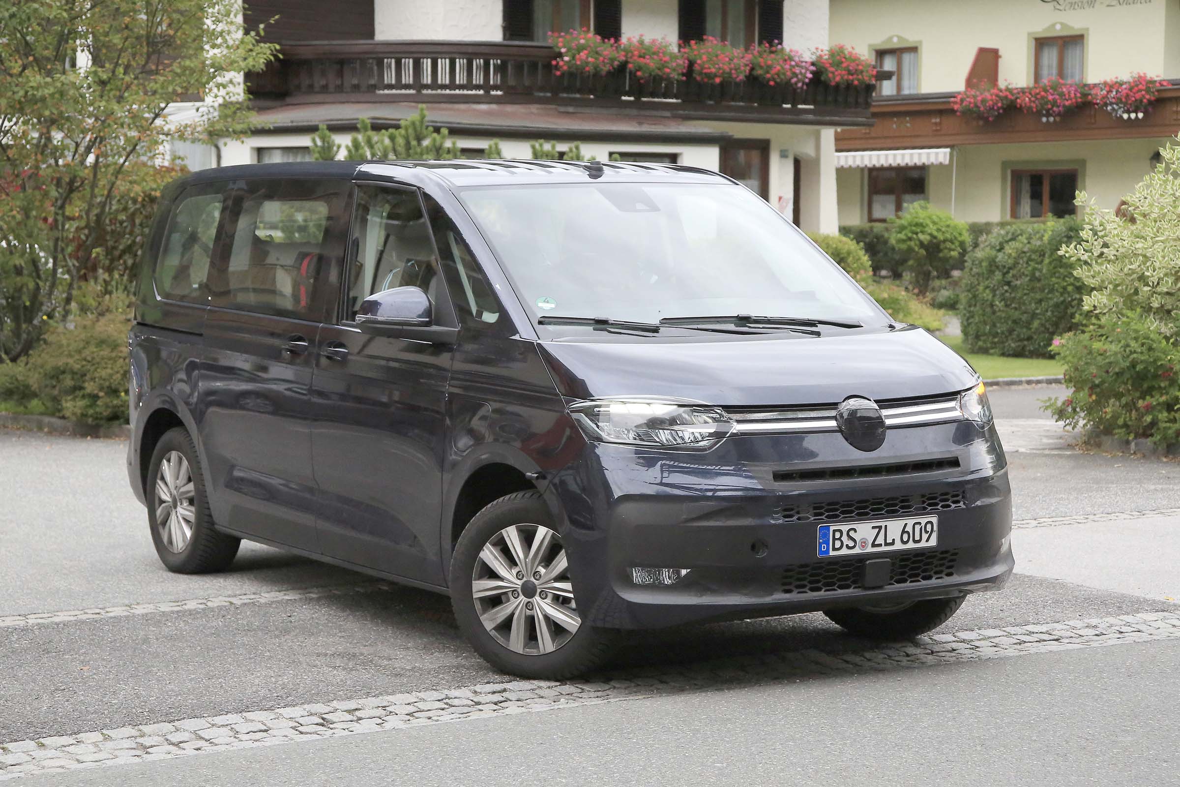 VW Transporter hybrid
