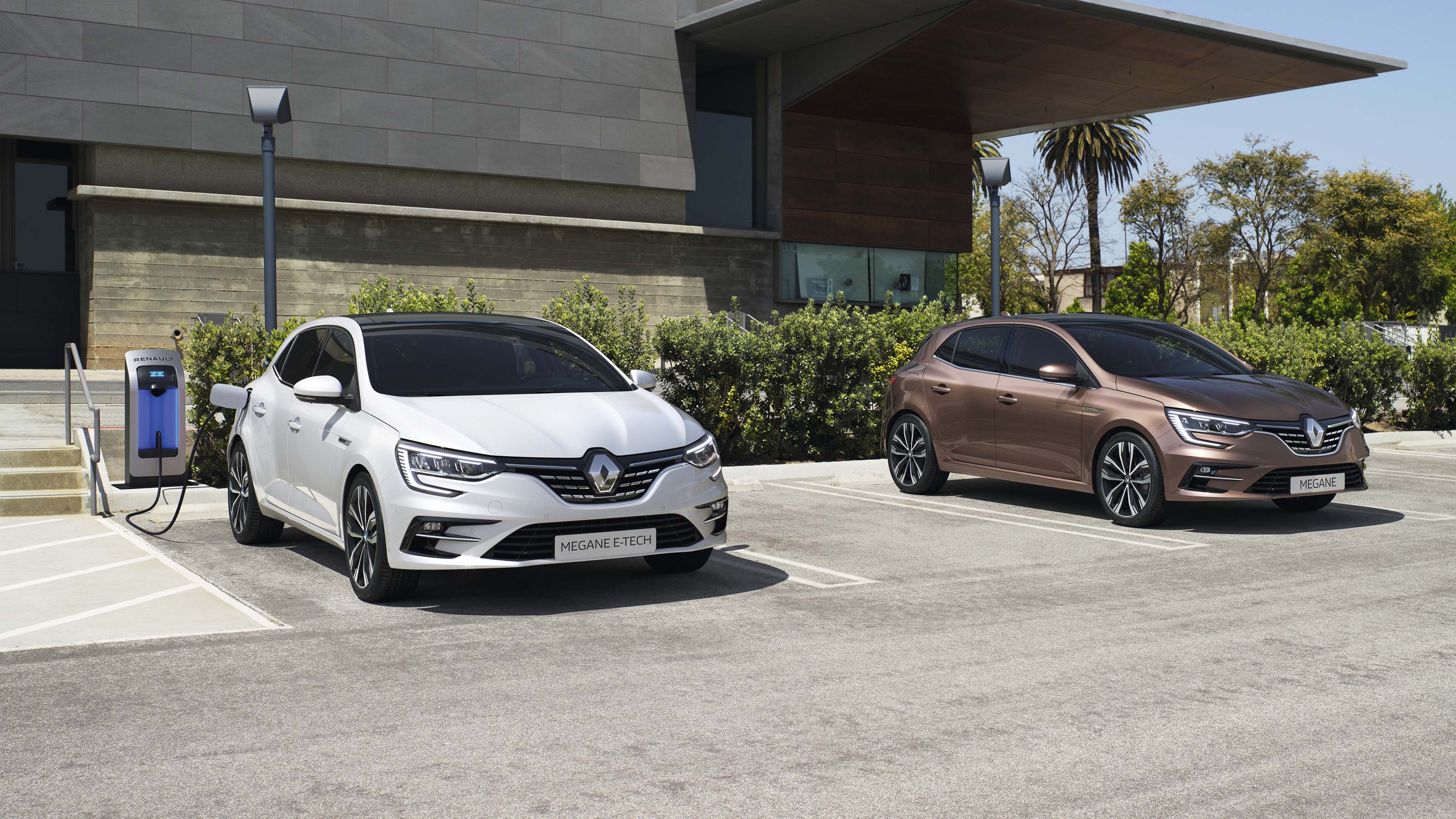 Renault Megane E-TECH hybrid