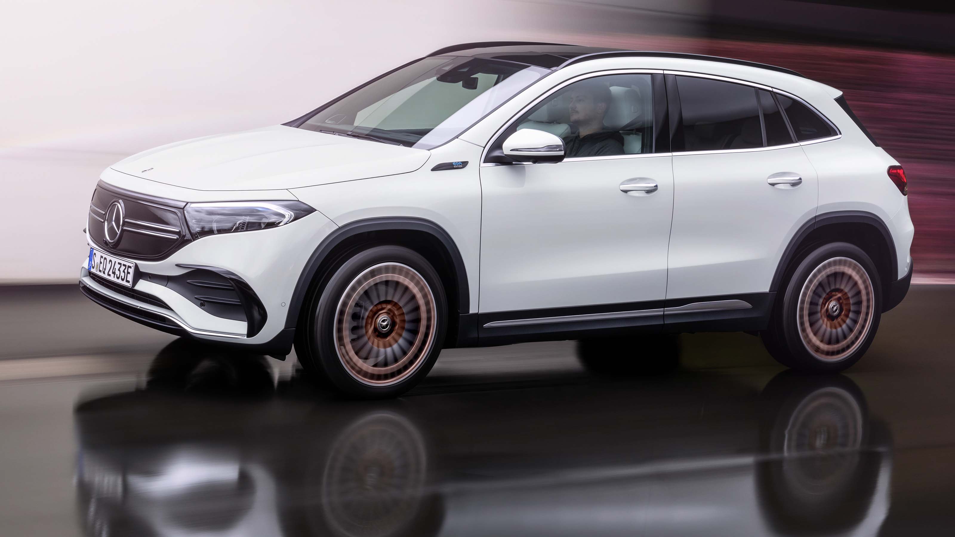 Mercedes EQA