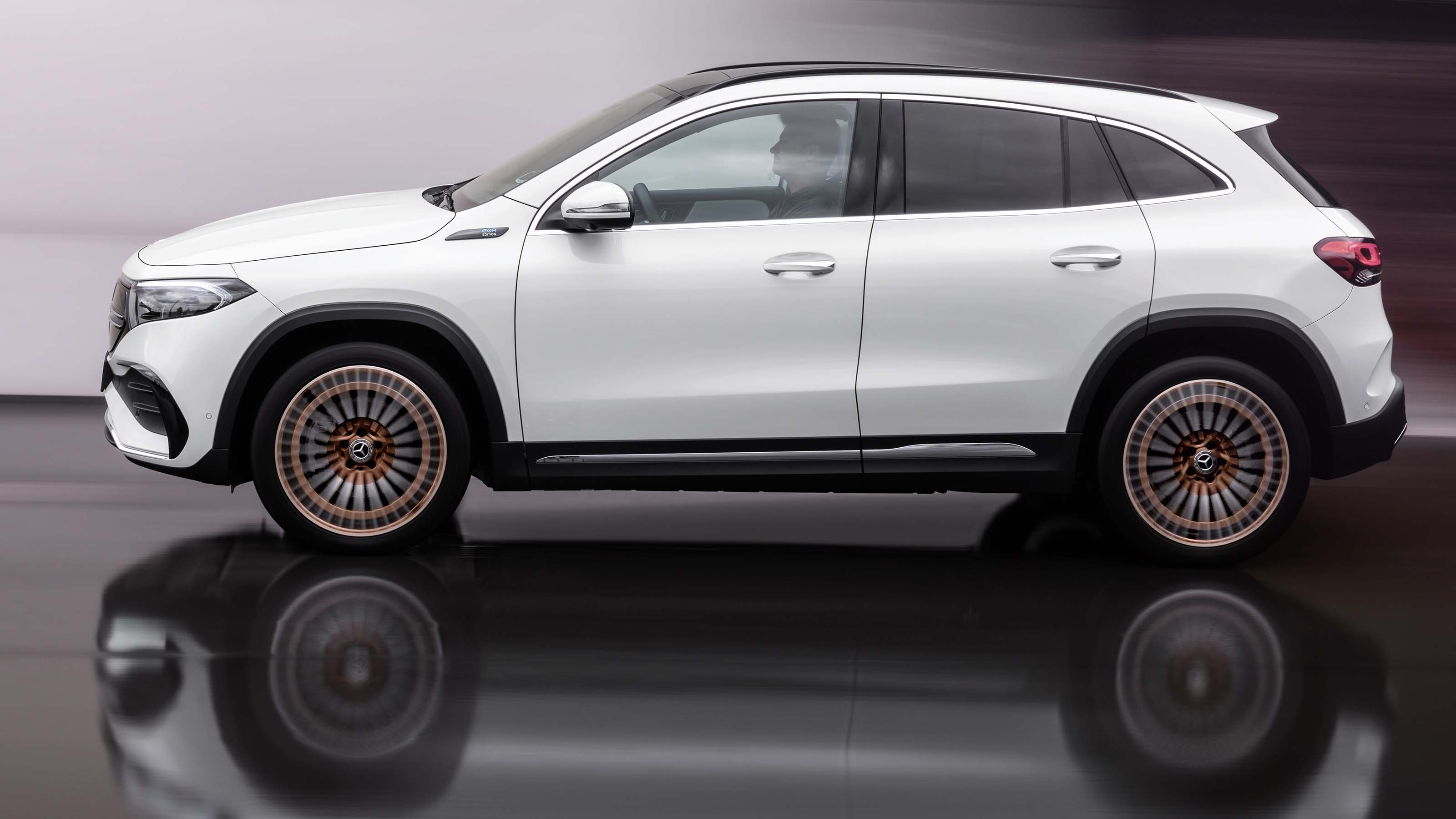 Mercedes EQA