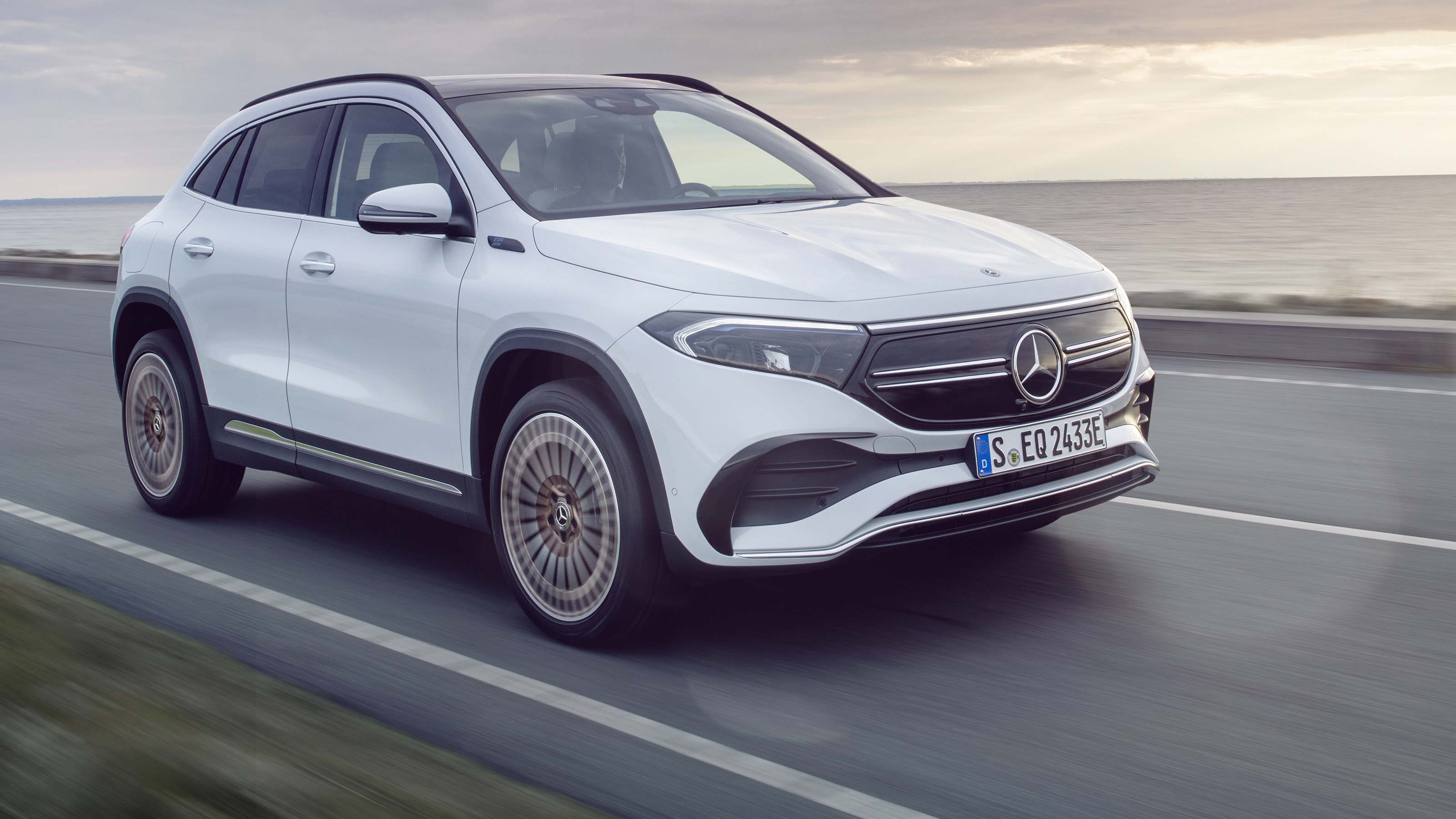 Mercedes EQA