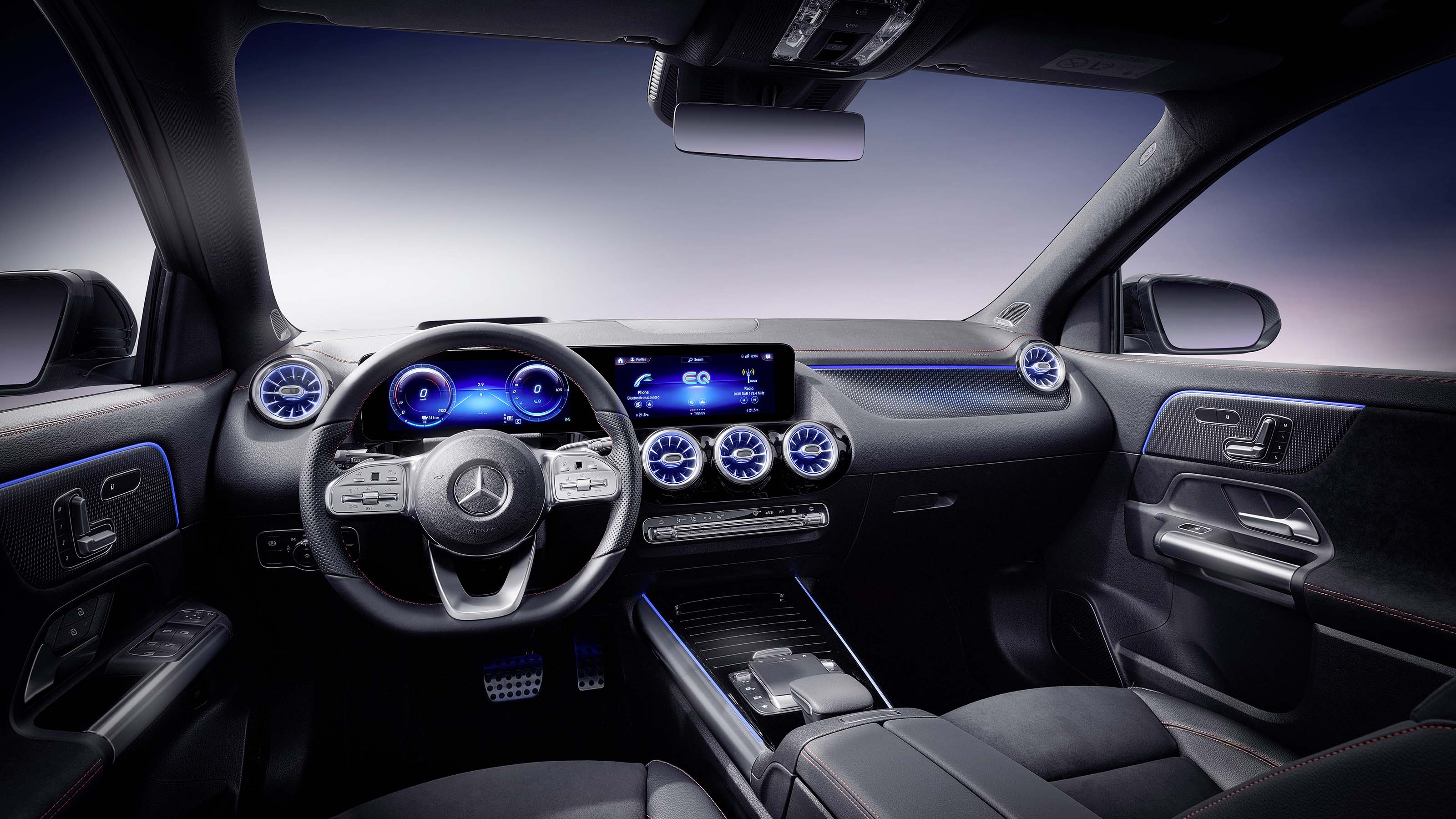 Mercedes EQA
