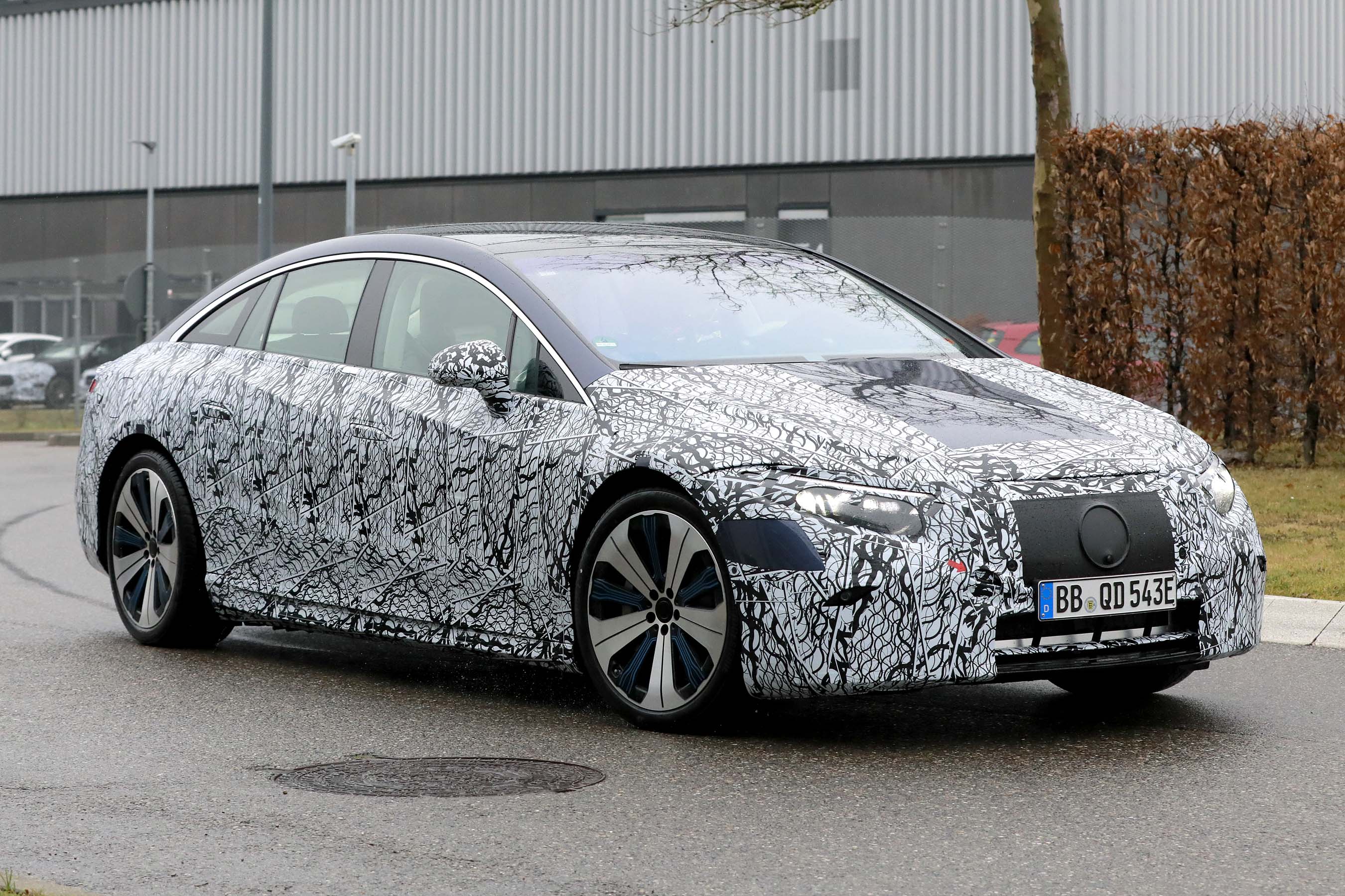 Mercedes EQS
