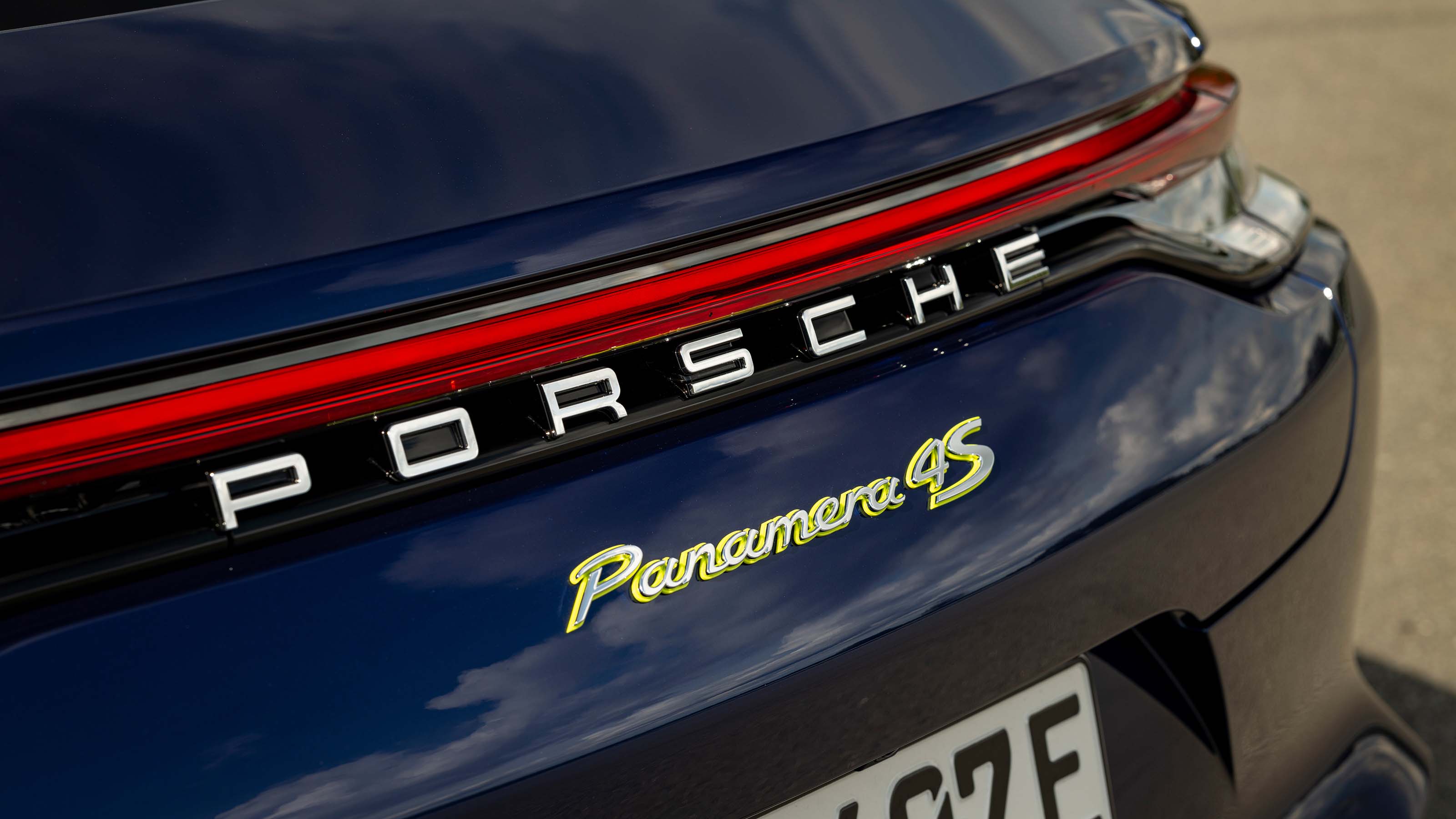 Porsche Panamera hybrid