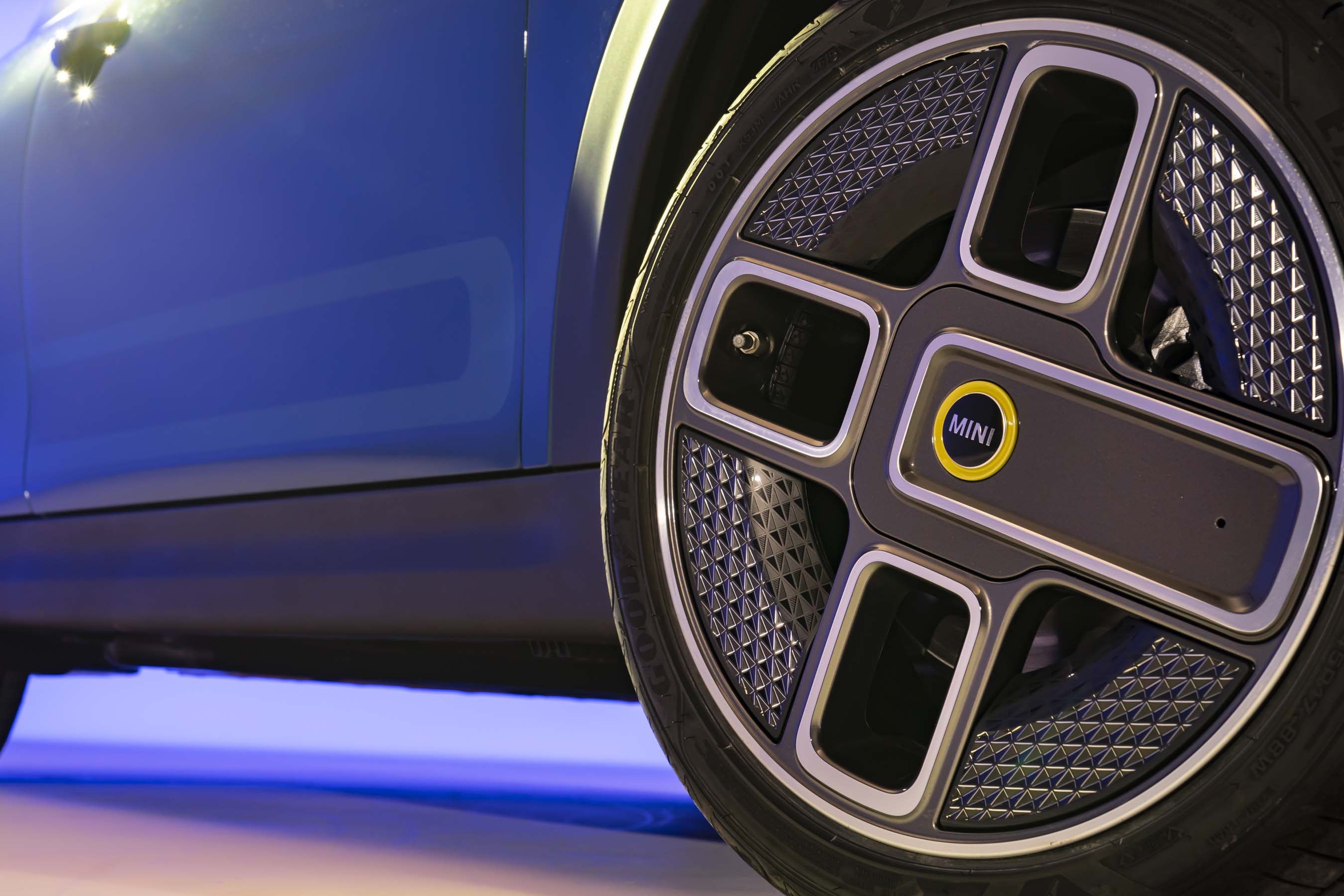 MINI Electric 2021 facelift