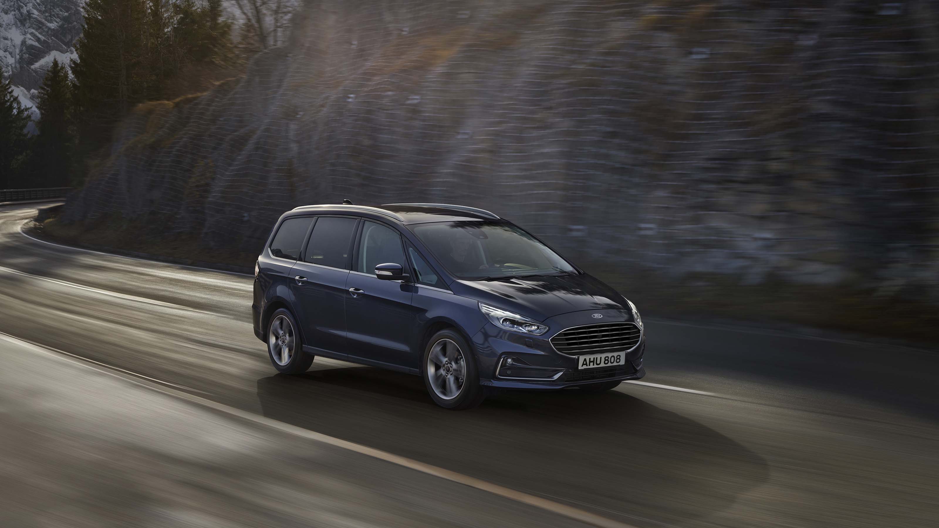 Ford Galaxy Hybrid