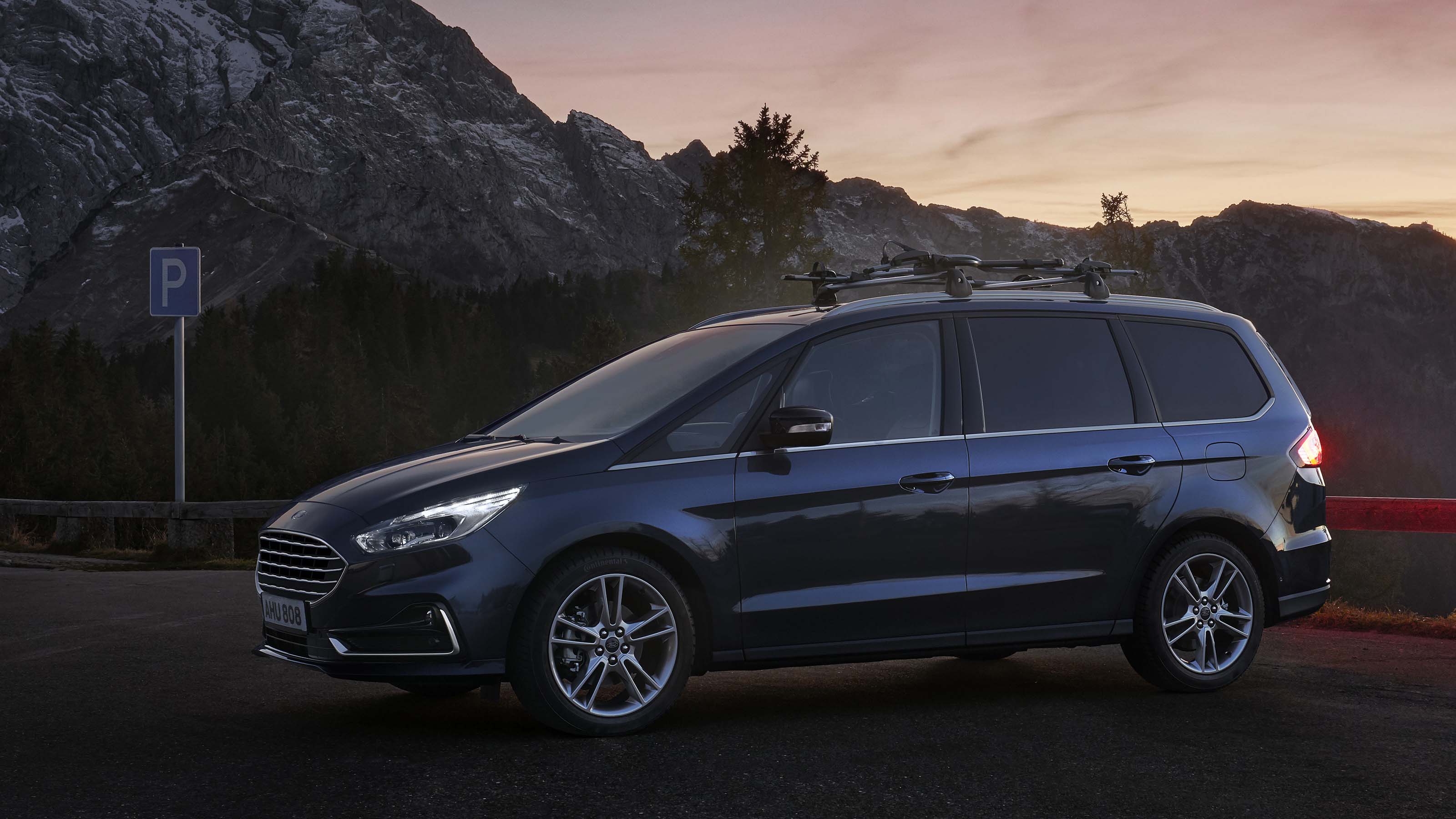 Ford Galaxy Hybrid