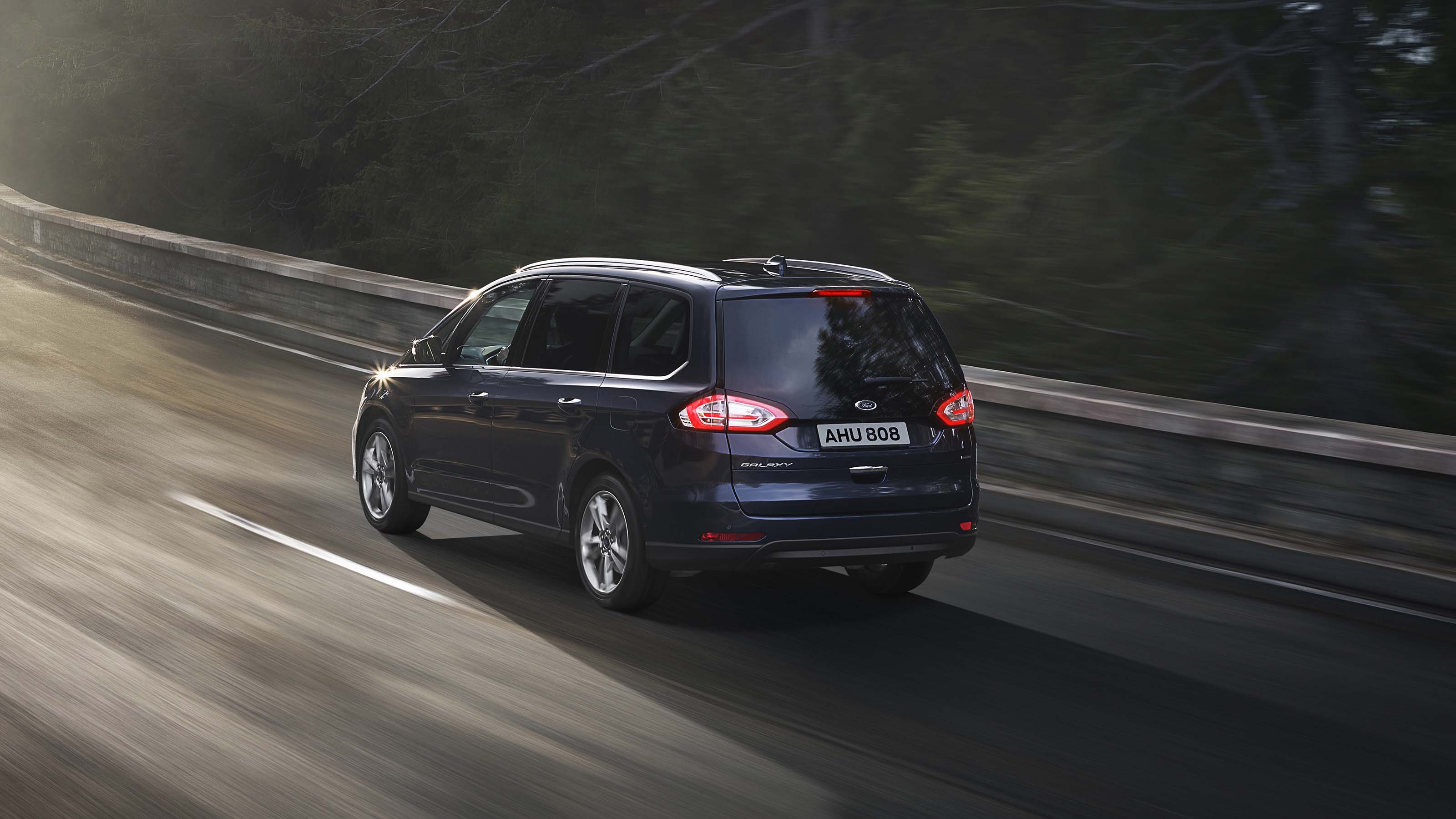 Ford Galaxy Hybrid